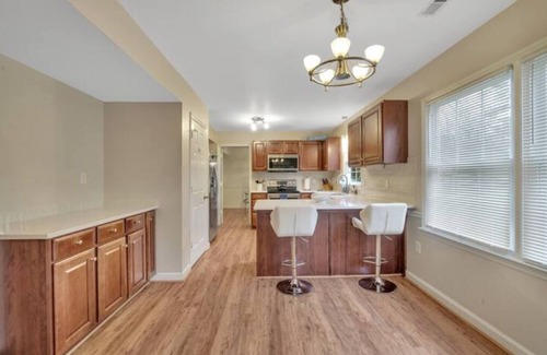 Wessex Square House | Corner Chateau - Candlewyck Neighborhood