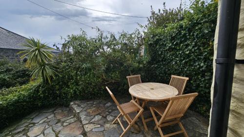 St. Mawes House | Corner Cottage
