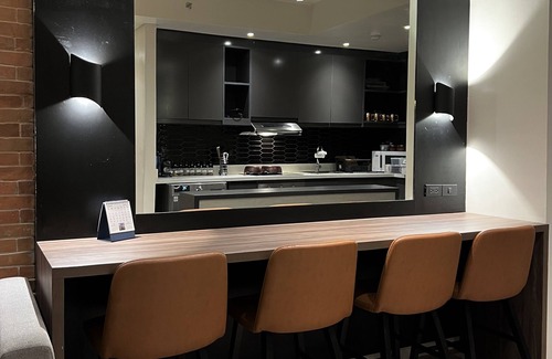 Bonifacio Global City Apartment | Corner Industrial 1BR Executive Suite + BGC City View