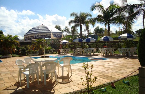 Ibiuna House | Corner of the woods, events and hostel