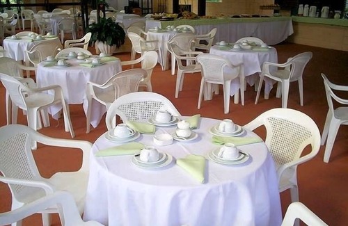 Ibiuna House | Corner of the woods, events and hostel