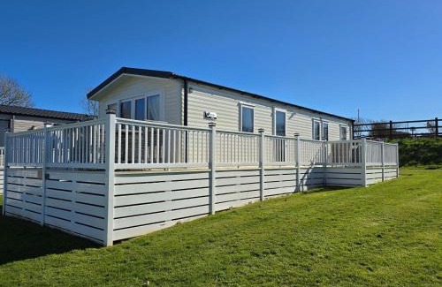 Newquay Resort | Cornwall Caravan Retreat 3 Crantock