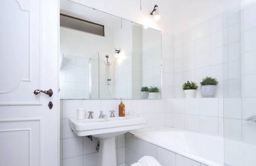 Rione IV Campo Marzio Apartment | Corso Loft