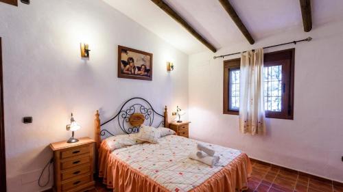 Sayalonga House | Cortijo El Manzano Sayalonga by Ruralidays