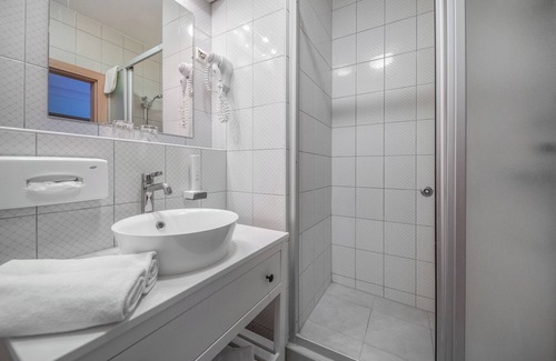 Ferencvaros Hotel | Corvin Hotel Budapest - Sissi wing