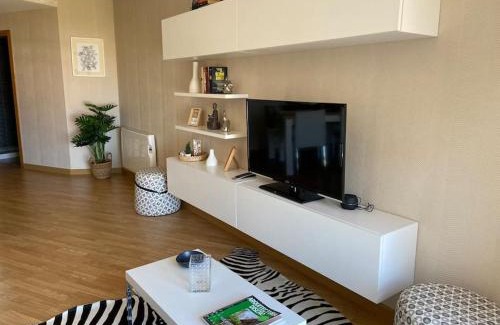 Malpica de Bergantinos Apartment | Costa da Morte apartamento con vistas, garaje y piscina