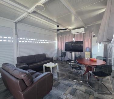 Kato Polemidia Apartment | Costas Court