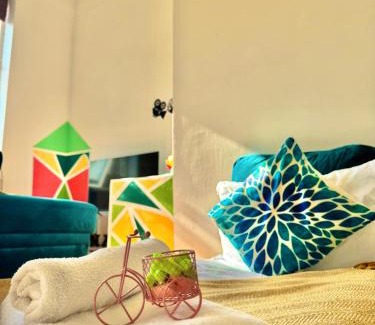 Haggerston Apartment | Cosy 1 BED w LOFT Sleeps 6 Close To Stations