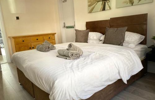 Newport Apartment | Cosy 1 Bedroom Flat in Newport-F2