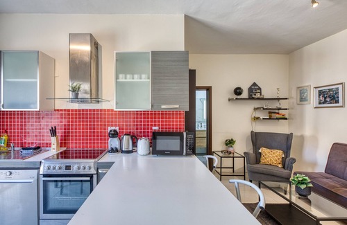 Ta' Giorni Apartment | Cosy 1-Bedroom with balcony in St. Julian’s AEBE1-1