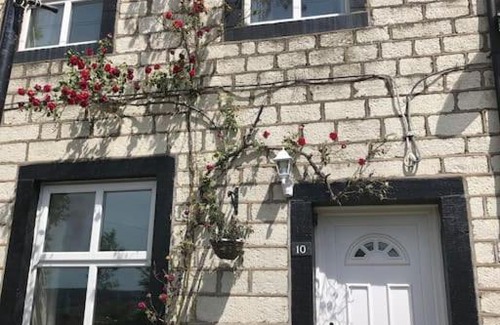Silsden House | Cosy 2 bedroom cottage