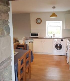 Inverness House | Cosy 2 Bedroom Croft Cottage with Beautiful Views