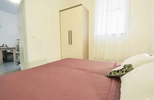 Gospic Apartment | Cosy 2-room apartment just steps away from the beach, shops and restaurants