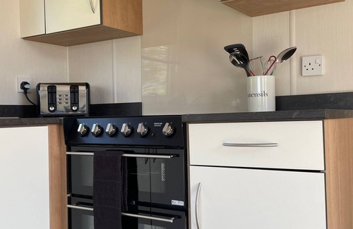 St Leonards-On-Sea House | Cosy 3-bed Caravan,combe Haven st Leonards on sea