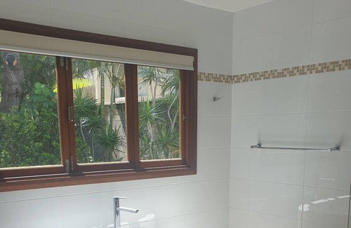 Sunshine Coast House | Cosy 3 Bedroom Home 5 Minute Walk To Yaroomba Beach Beach