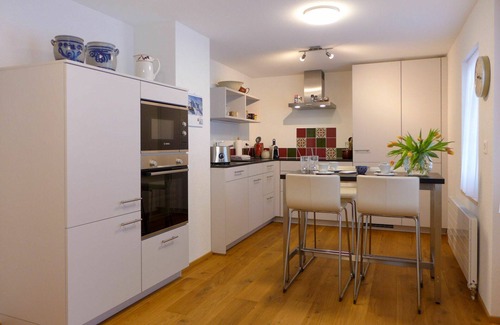 Schwenden Apartment | Cosy apartment for 4 guests with WIFI, TV, patio and panoramic view