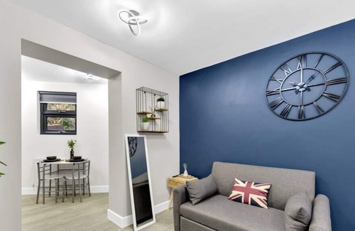 Seven Sisters Apartment | Cosy Abode for Adventurers