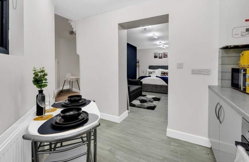 Seven Sisters Apartment | Cosy Abode for Adventurers
