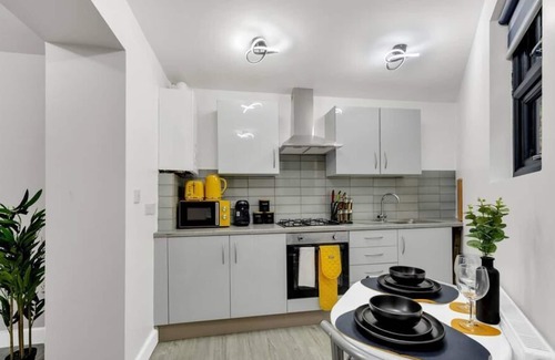 Seven Sisters Apartment | Cosy Abode for Adventurers