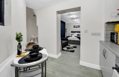 Seven Sisters Apartment | Cosy Abode for Adventurers