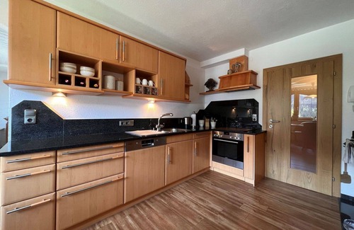 Muhlbach im Pinzgau Apartment | Cosy apartment for 8 guests with WIFI, TV, terrace, pets allowed and panoramic view