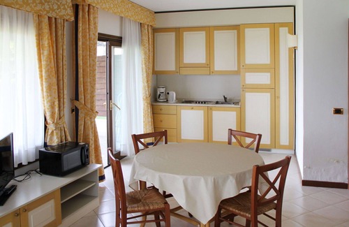 Monte House | Cosy apartment in villa for 3 people with pool, A/C, WIFI, TV and terrace