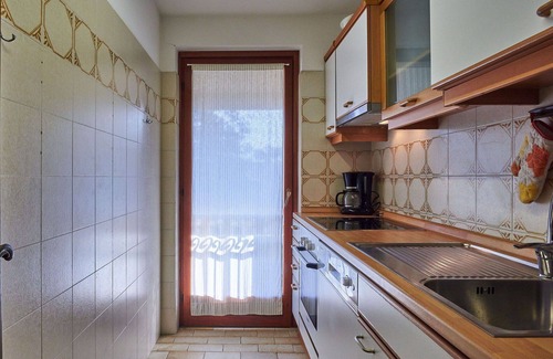 Cavona Apartment | Cosy apartment for 4 guests with pool, WIFI, TV, balcony, pets allowed and parking
