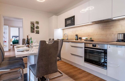 Frymburk Apartment | Cosy apartment for 4 guests with WIFI, TV, terrace and parking