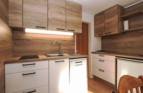 Axams Apartment | Cosy apartment for 4 guests with TV, patio and pets allowed