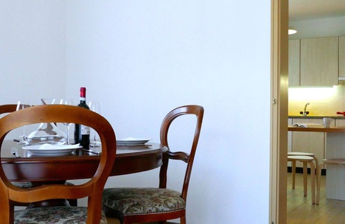 Aquila Apartment | Cosy apartment for 4 guests with WIFI, TV, balcony and pets allowed