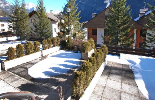 Fontanazzo Apartment | Cosy apartment for 4 people with TV, terrace, pets allowed and parking