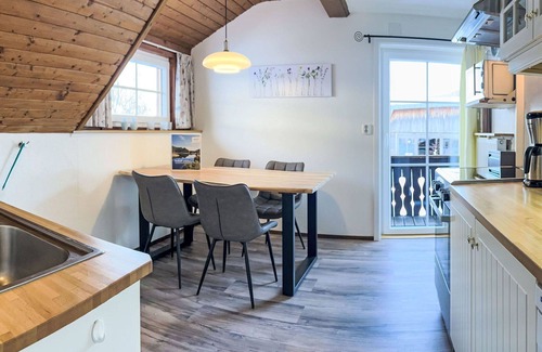 Gnesau Apartment | Cosy apartment for 5 guests with WIFI, hot tub, TV, patio, pets allowed and panoramic view