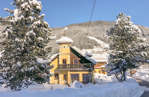 Gnesau Apartment | Cosy apartment for 5 guests with WIFI, hot tub, TV, patio, pets allowed and panoramic view