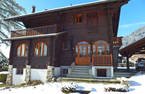 Ollon Apartment | Cosy apartment for 6 guests with WIFI, TV and balcony