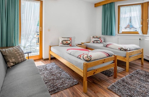 Soelden Apartment | Cosy apartment for 6 people with WIFI, TV, terrace, pets allowed and parking