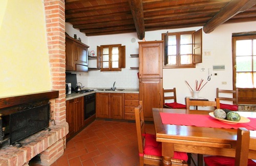 Rapolano Terme Villa | Cosy apartment in villa for 6 people with pool, WIFI, TV and patio