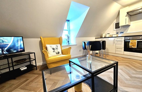 Inverness City Centre Apartment | Cosy Apartment in the heart of Inverness