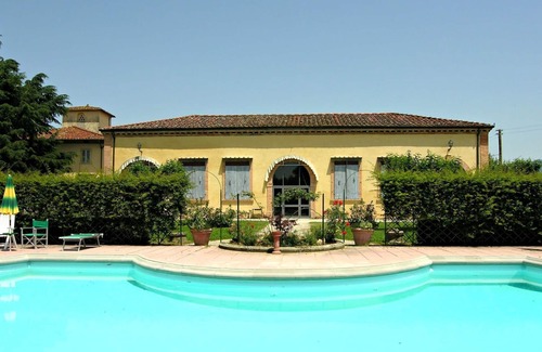 Scarperia e San Piero Villa | Cosy apartment in villa for 6 people with pool, WIFI, TV and panoramic view