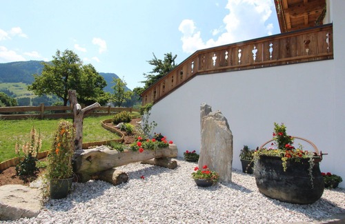 Kapfing Villa | Cosy apartment in villa with WIFI, TV, terrace, pets allowed, panoramic view and parking