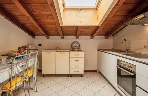 Villa Guardia Apartment | Cosy apartment for 5 people with A/C, WIFI, TV, balcony and panoramic view
