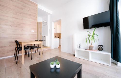 Grudziadz Apartment | Cosy Balcony Apartment