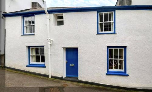 Cawsand House | Cosy Beach Cottage - Cawsand