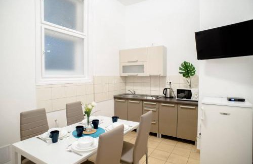 Jozsefvaros Apartment | Cosy & Central A/C apartment