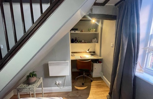 Sleaford House | Cosy Cottage in the Heart of Sleaford