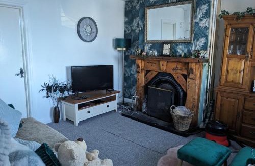 Carnlough House | Cosy cottage with sea & mountain views Carnlough