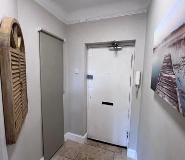 Fairfield Apartment | Cosy Elmhurst Studio Retreat