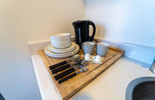 Birmingham Apartment | Cosy Ensuite Style Studio Close to University!
