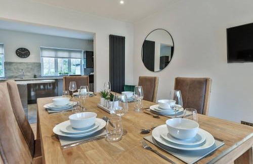 Sheffield House | Cosy, Exclusive Sheffield House Near Peak District