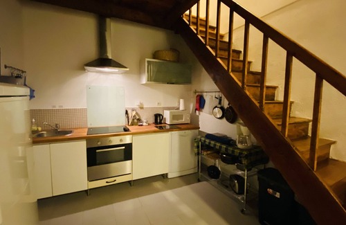Ruffec Cottage | Cosy French cottage with luxury bath