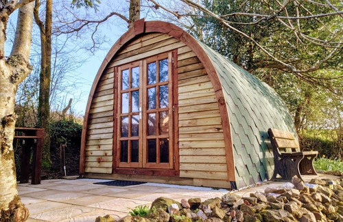 Saltash Cabin | Cosy Glamping at The Greenhouse Spa Retreat